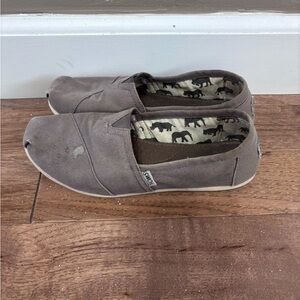 Tom’s Gray Elephant Classic